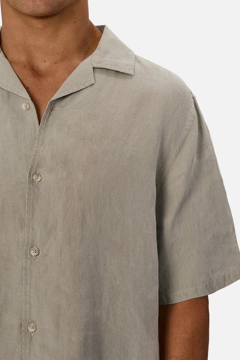 Close-up of The St Martins Short Sleeve Linen Shirt – Spruce by Industrie highlighting lightweight linen texture.