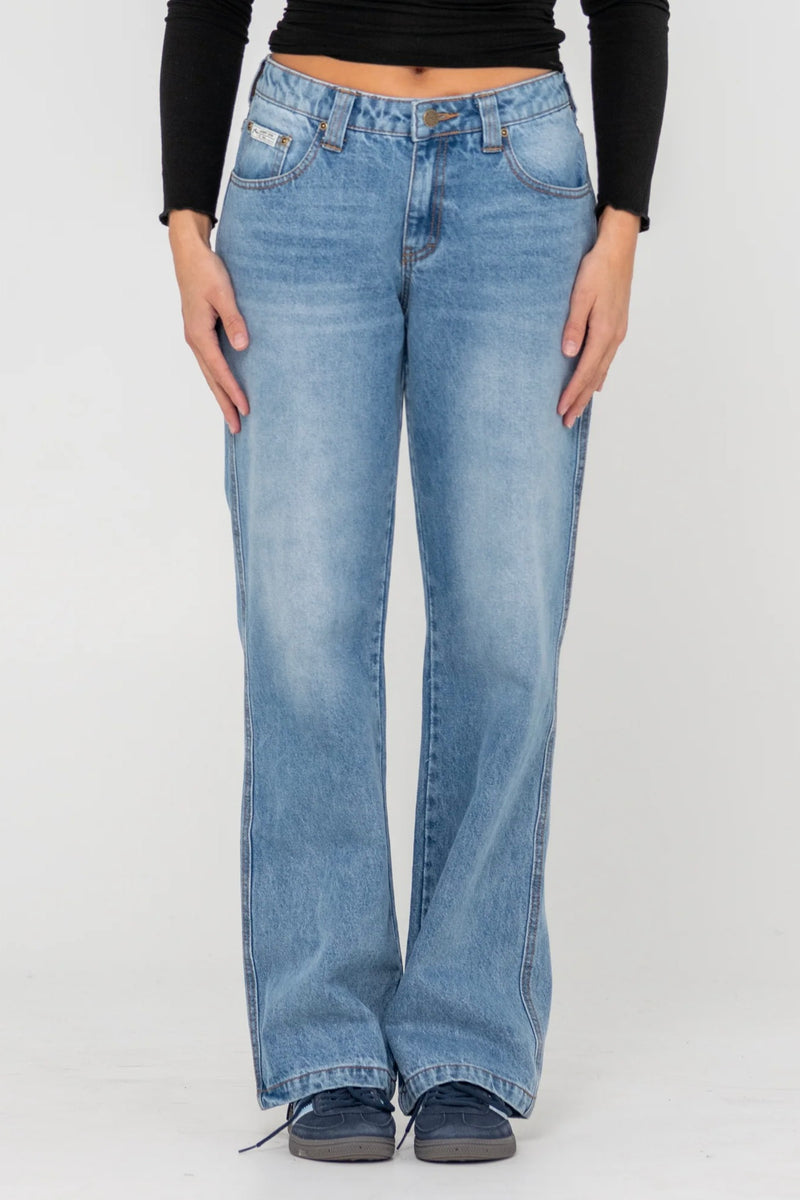 Suzy Straight Low Rise Jeans | Blasted Middy Blue